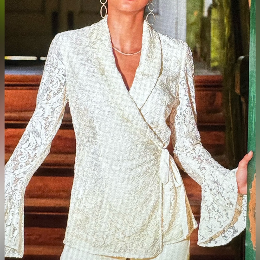Lace, asymmetric, tunic jacket, tie front off-white size small